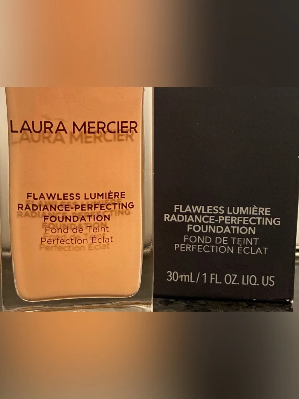 Laura Mercier - Flawless Lumière Radiance-Perfecting Foundation (3N2-Honey) - Picture 13 of 16